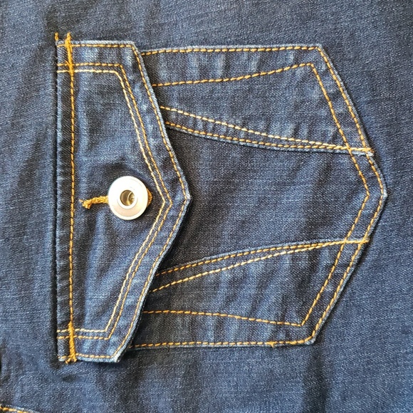 Style & Co. Dark Denim Capris - Picture 7 of 9